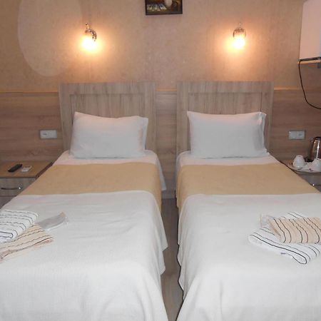 Anseza Hotell Kutaisi Rum bild
