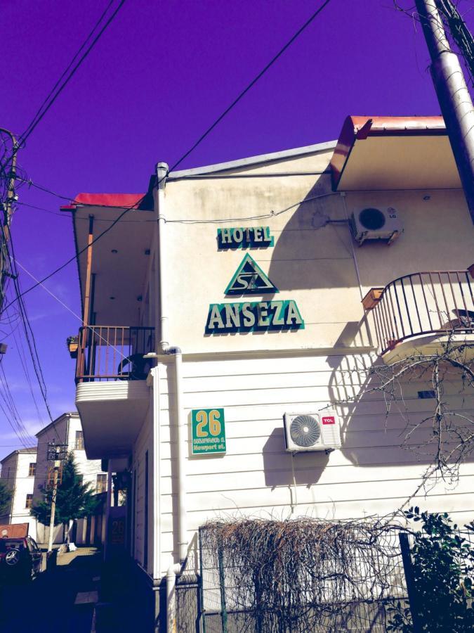 Anseza Hotell Kutaisi Exteriör bild
