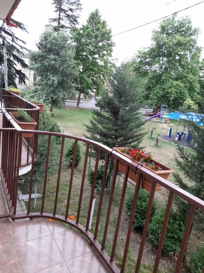 Anseza Hotell Kutaisi Exteriör bild