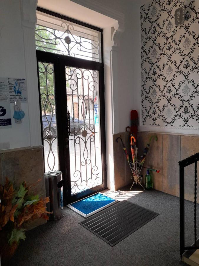 Anseza Hotell Kutaisi Exteriör bild