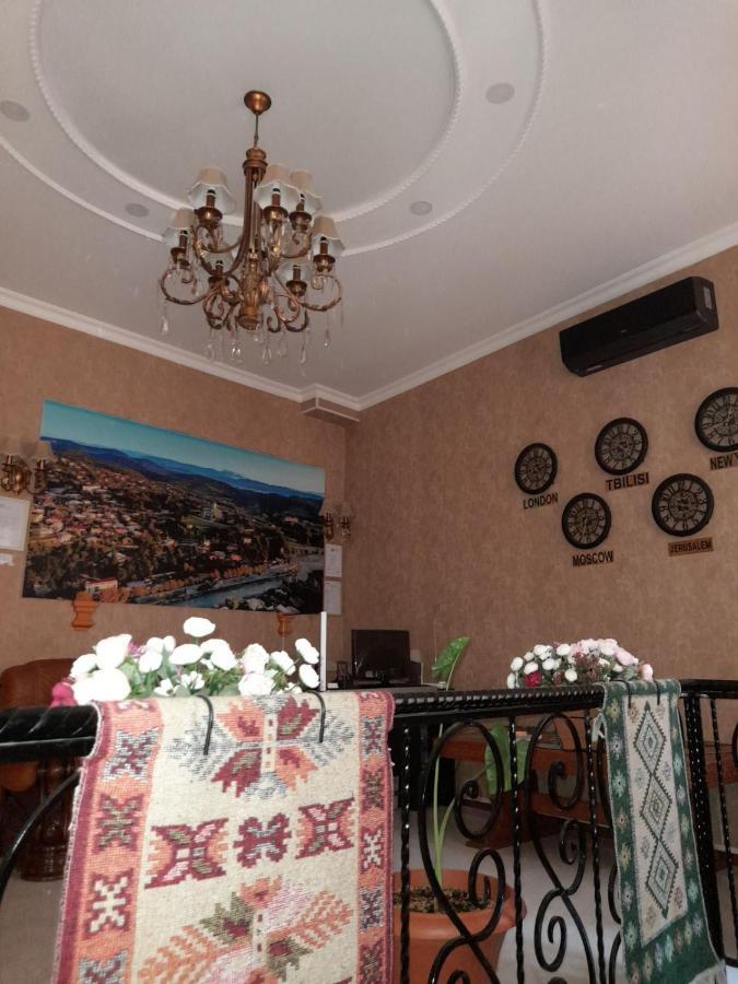 Anseza Hotell Kutaisi Exteriör bild