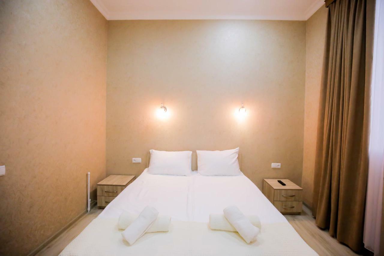 Anseza Hotell Kutaisi Exteriör bild