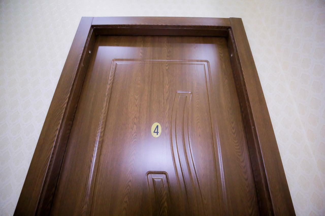Anseza Hotell Kutaisi Exteriör bild